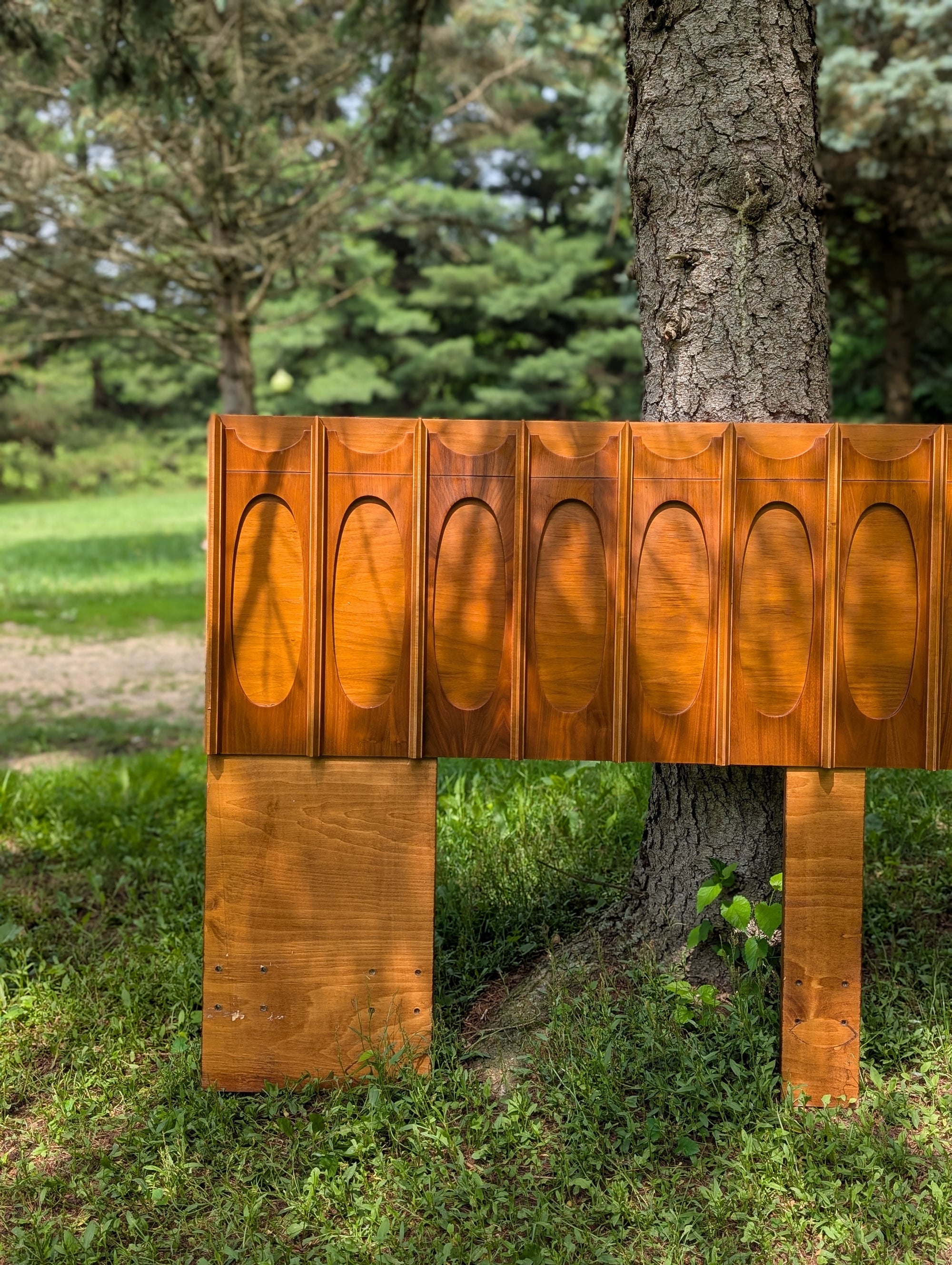 Tobago of Canada King-Size Brutalist Headboard