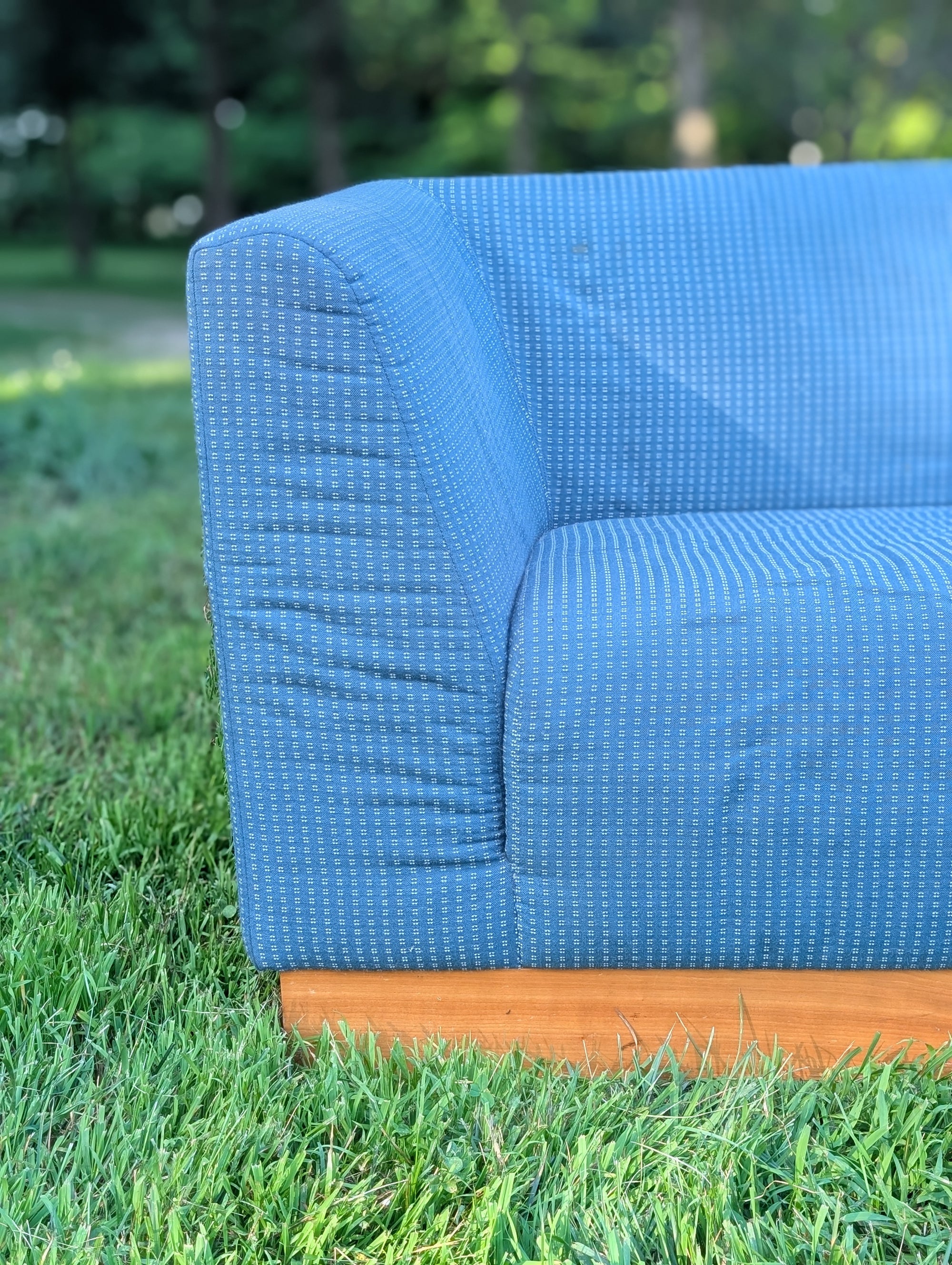 Vintage Modern 4-Piece Modular Sofa by iil Limited